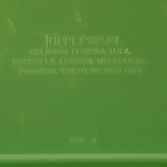 Vintage Tupperware Mint Green Container 786-4 White Cheese Grater Z Lid 3 Piece - Picture 7 of 8